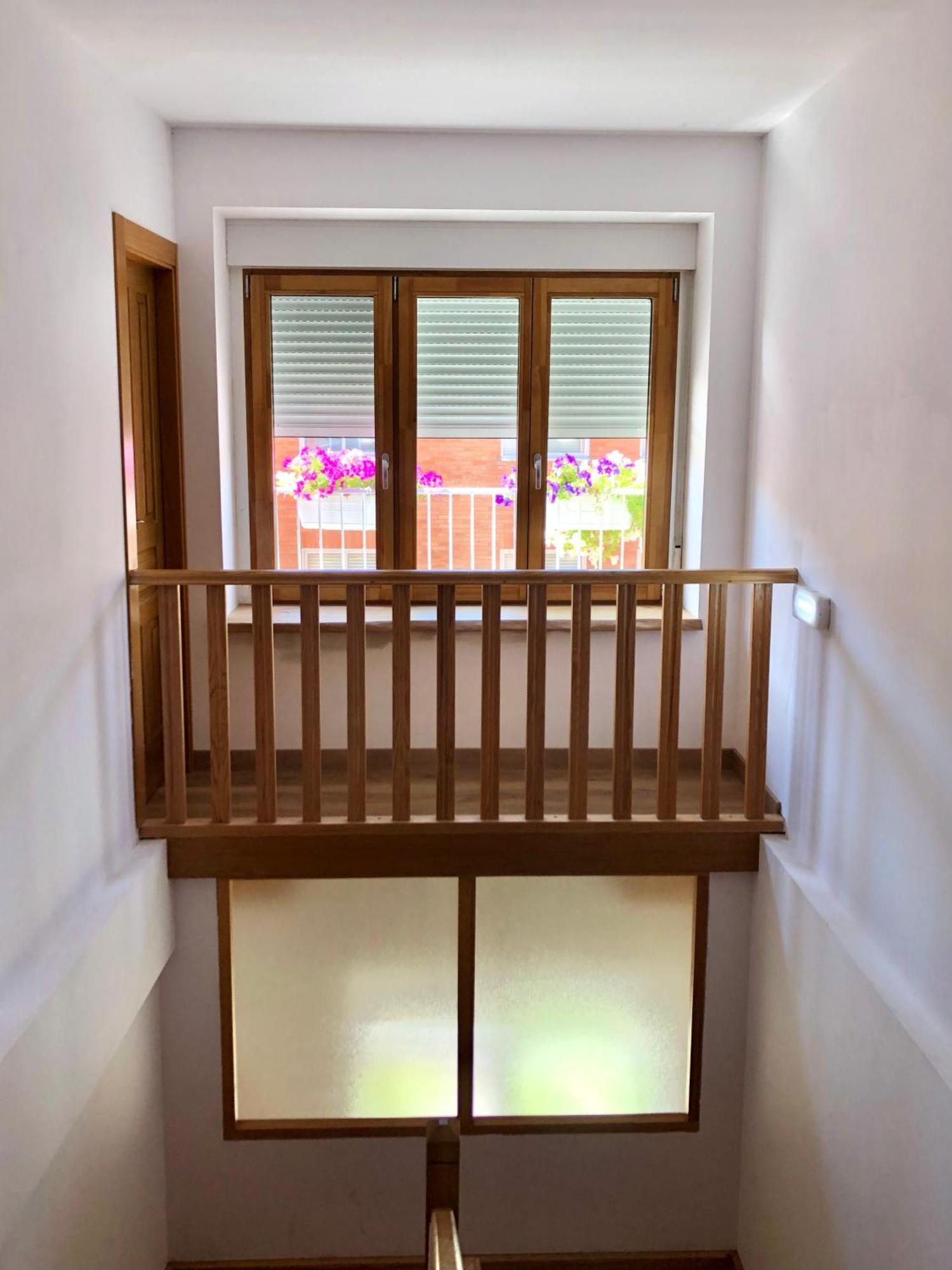 Hostal San Juan サアグン エクステリア 写真
