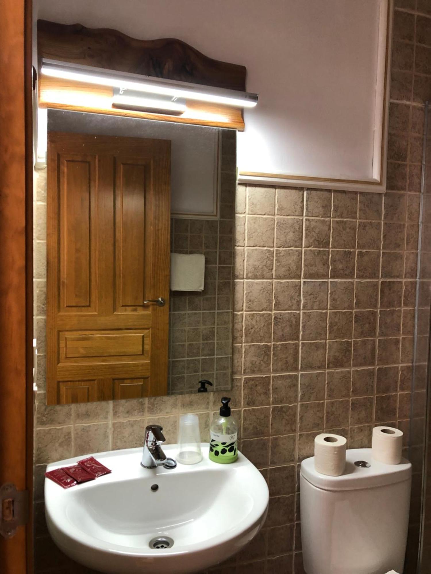 Hostal San Juan サアグン 部屋 写真