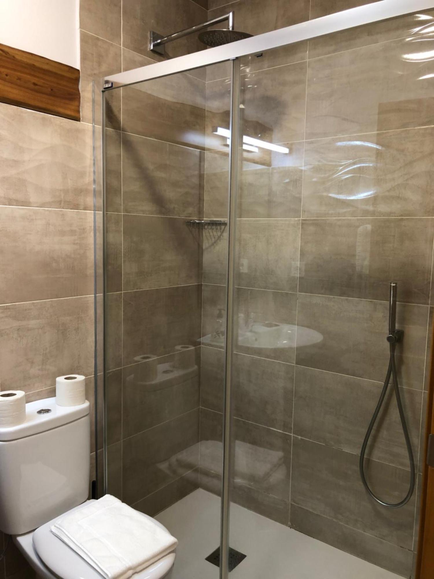 Hostal San Juan サアグン 部屋 写真