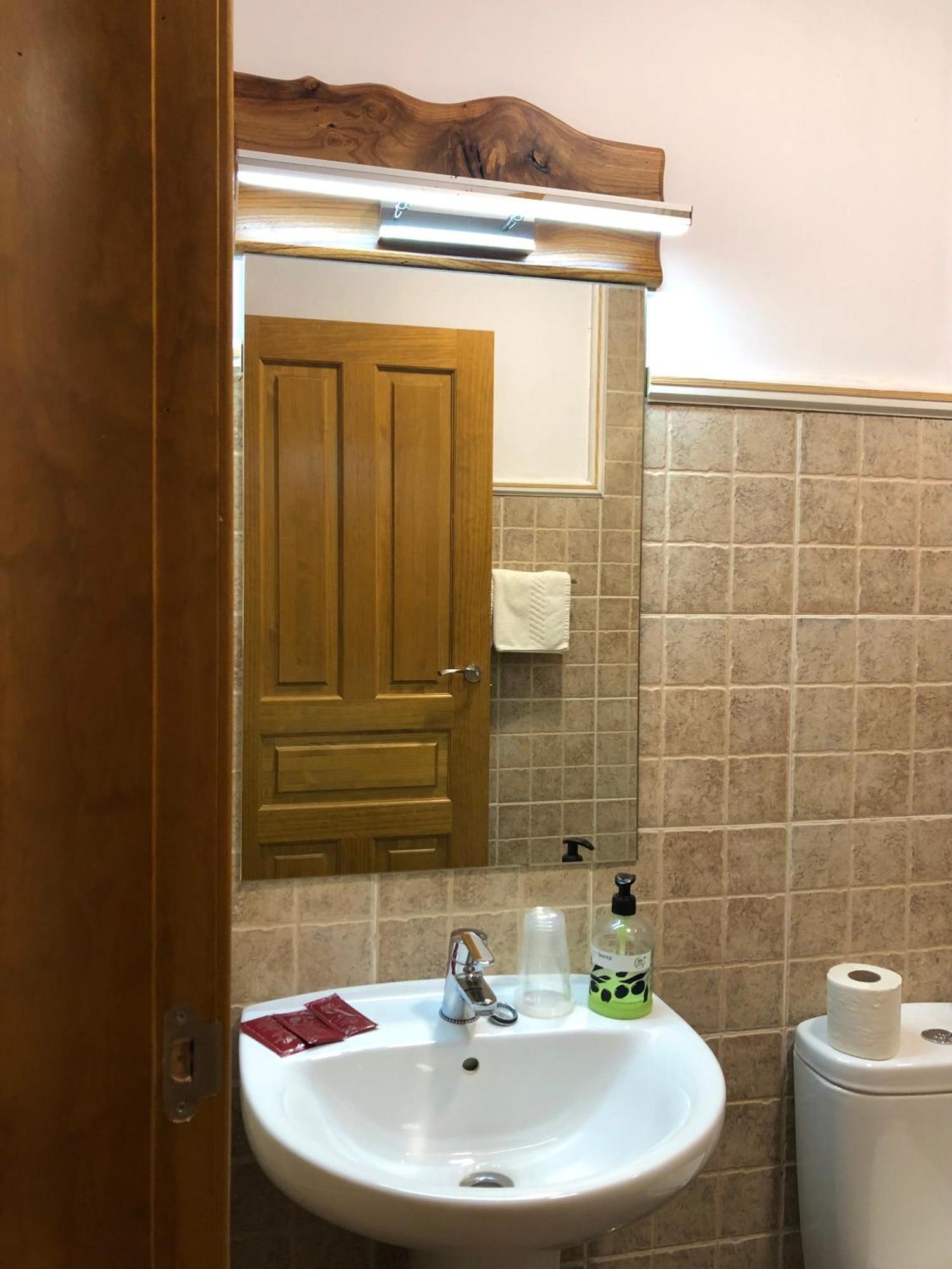Hostal San Juan サアグン エクステリア 写真