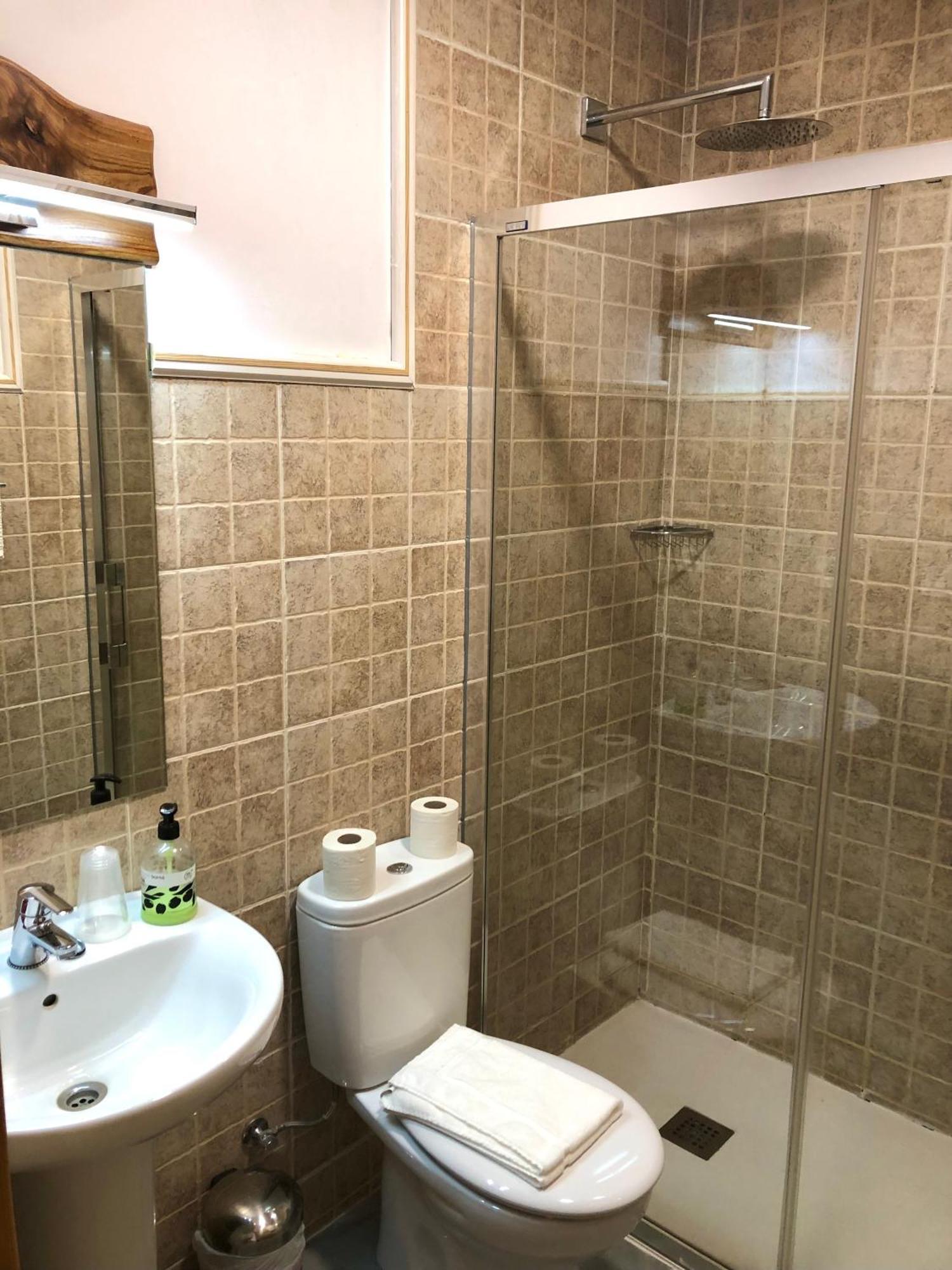 Hostal San Juan サアグン エクステリア 写真